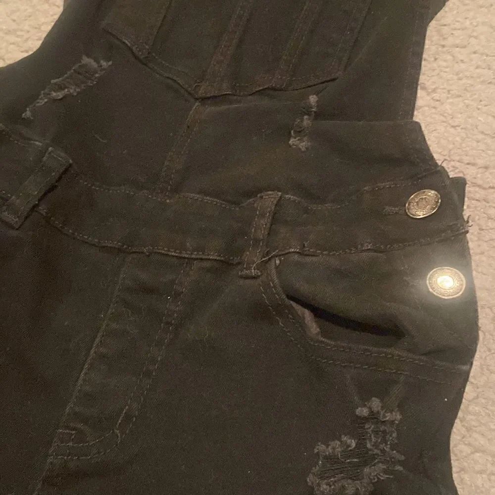 Blue Topic Black Jean Overall Shorts Size Medium Distressed - Picture 10 of 13